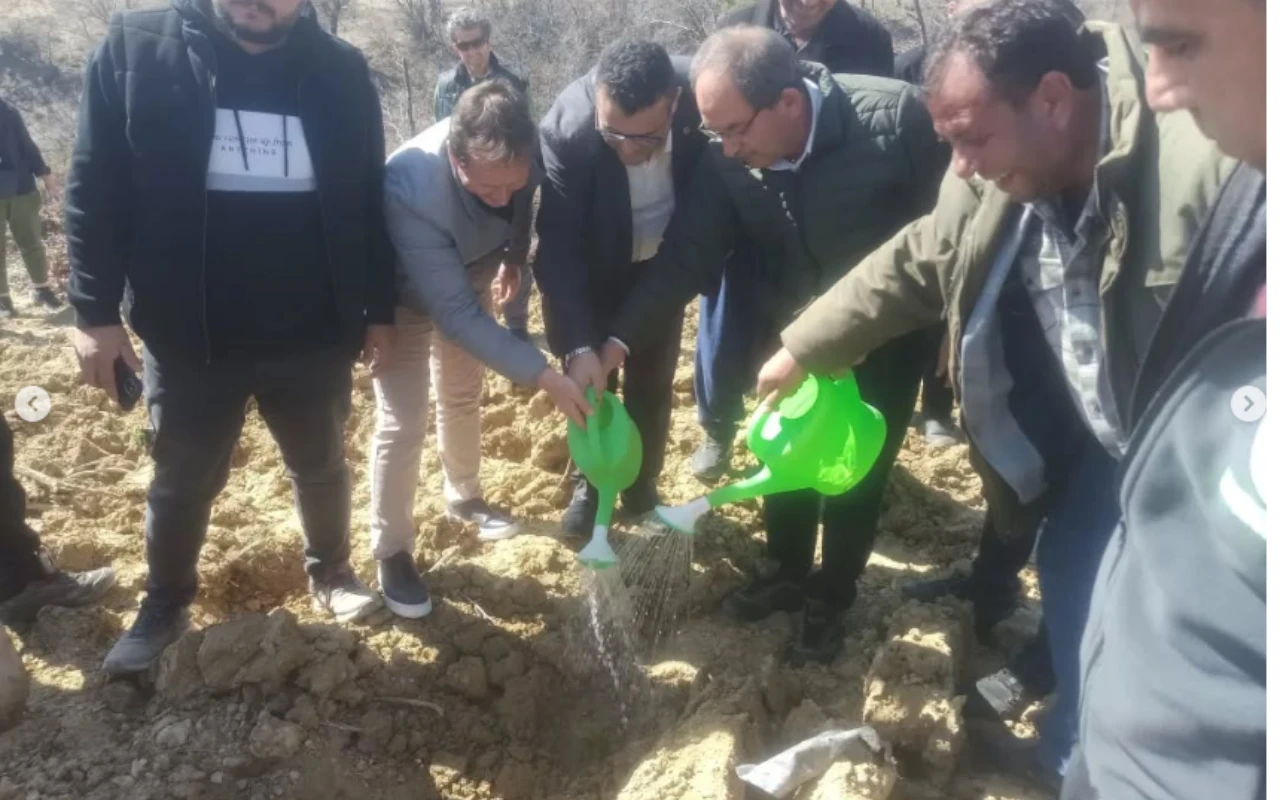 Engelsiz biberiye fide dikimi etkinliğinden görüntü